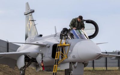 Saab divulga vídeo com primeiro brasileiro a pilotar o caça F-39 Gripen E