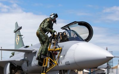 Gripen: Vídeo mostra evolução no treinamento para voos no caça