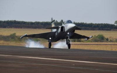 Ministro da Defesa destaca parceria Brasil/Suécia; Confira novo vídeo do Gripen voando no Brasil