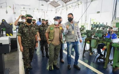 Fábricas da Imbel em Minas Gerais recebem visita do Ministro da Defesa