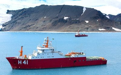 Navio Polar “Almirante Maximiano” desatraca rumo à Antártica