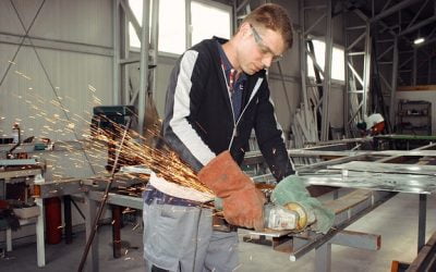 Atividade industrial de setembro está acima do usual para o mês, mostra CNI