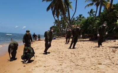 Marinha do Brasil inspeciona Praia do Forte em operação