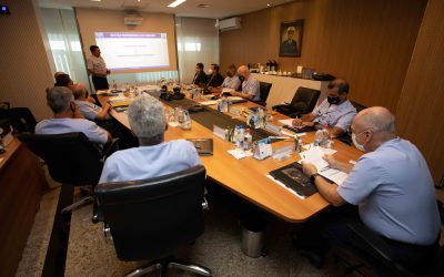 ALTO-COMANDO DA AERONÁUTICA SE REÚNE COM ESPECIALISTAS EM INVESTIMENTO IMOBILIÁRIO