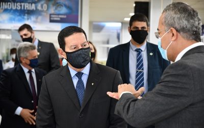 “Farol para o que desejamos no país”, diz Mourão na inauguração do CIMATEC Saúde
