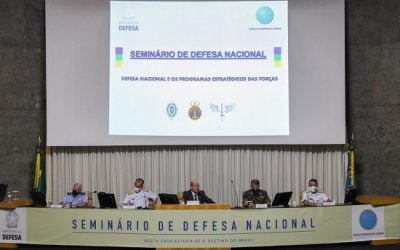 Ministro da Defesa e Comandantes debatem estratégias de defesa e apoiam participação social