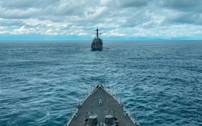 Navio-Escola “Brasil” e USS William P. Lawrence realizam novo exercício PASSEX