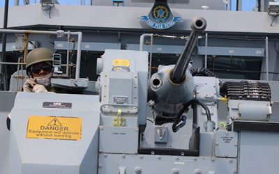 Marinha realiza exercício de tiro real no litoral do Rio Grande do Norte