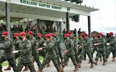 Tropa paraquedista vai aos Estados Unidos para exercícios