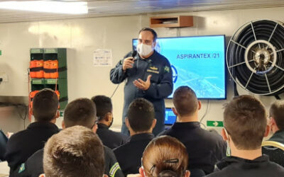 Comandante em Chefe da Esquadra acompanha exercícios na “Aspirantex/2021”