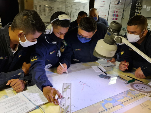 NAM “Atlântico” realiza exercícios de preparação para “Aspirantex/2021”