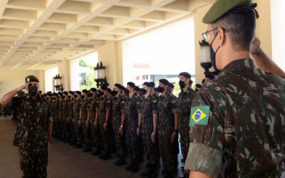 Alunos da ESPCEX chegam à AMAN para continuar formação militar