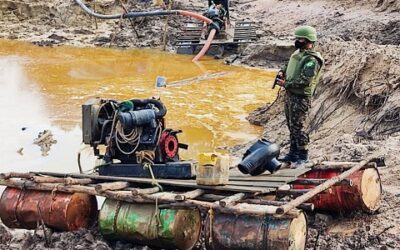 Exército e Polícia Federal realizam prisões em garimpo ilegal no MT