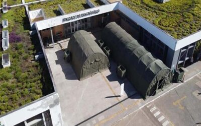 Exército monta módulo de hospital de campanha para pacientes com Covid-19 em Porto Alegre