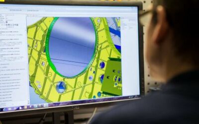 Fábrica de aeroestruturas da Saab no Brasil otimiza processos para o Gripen com uso de tecnologia digital