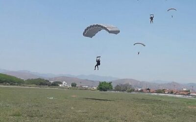 Centro de Instrução conclui treinamento em salto livre operacional para 23 militares