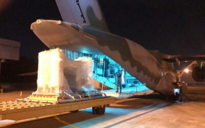 FAB transporta usina de oxigênio para Manaus (AM)