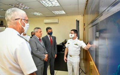 Ministro da Defesa conhece detalhes do SisGAAz