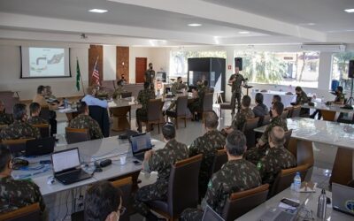 Exército coordena exercício de planejamento de inteligência com militares dos EUA