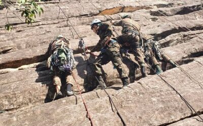 Batalhão de Montanha capacita auxiliares de guia de cordada