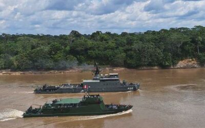 Marinha participa de manobras e exercícios táticos nos rios Solimões e Marañon