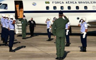 Comando de Preparo e comitiva visitam Ala 2 para tratar do novo caça F-39 Gripen