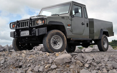 Presidente Bolsonaro confere novidades do Agrale Marruá
