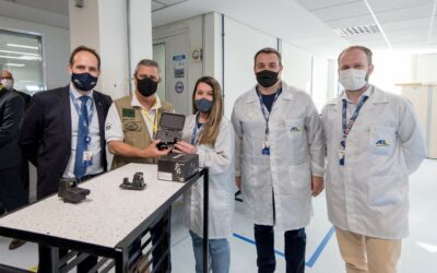 Ministro da Defesa conhece capacidades e produtos estratégicos da AEL Sistemas