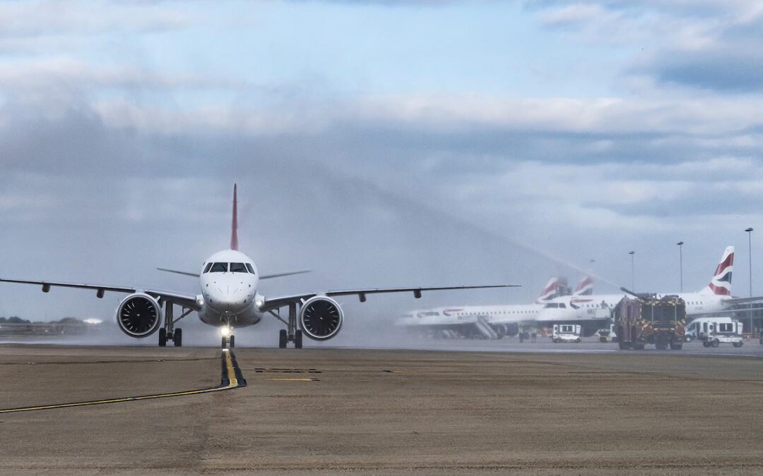 Jato da Embraer E190-E2 no London City Airport - Foto: Andrew Baker/Embraer