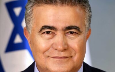 O Conselho de Diretores da Israel Aerospace Industries (IAI) aprova o ex-ministro da Defesa, Amir Peretz, como Presidente do Conselho