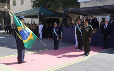 MD: Ministro prestigia passagem de comando da Escola Superior de Guerra