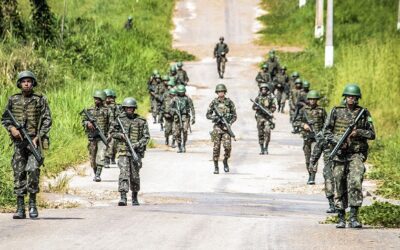 Batalhão de infantaria treina para operações de garantia da lei e da ordem