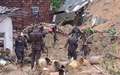Pernambuco: Exército apoia ações de busca e resgate de vítimas