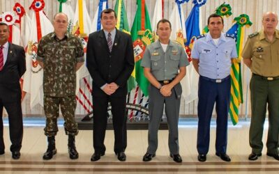 Ministro da Defesa se reúne com os Comandantes das Forças Armadas
