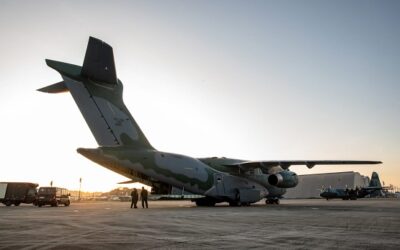 KC-390 Millennium realiza, pela primeira vez, lançamento de carga na Antártida