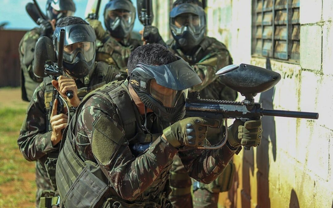 Alunos da ESA treinam em centro de instrução de operações urbanas