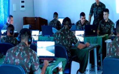 Militares fazem simulação virtual de combate