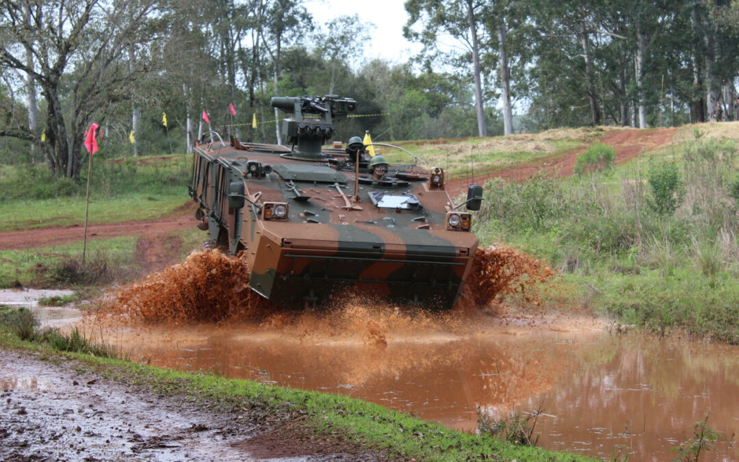 Brigada de Cavalaria executa adestramento de viatura de Guarani