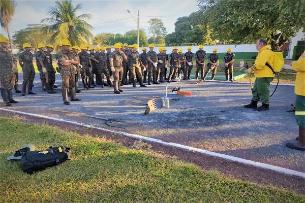 Curso de prevenção e combate a incêndios florestais capacita 46 militares