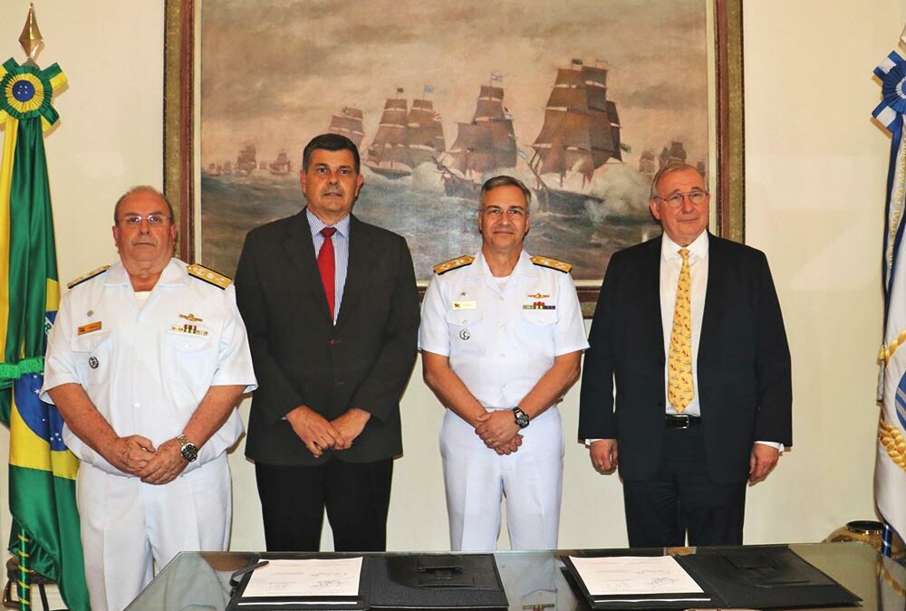 Marinha do Brasil assina contrato de manutenção de submarinos Classe Riachuelo