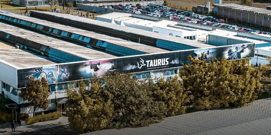 Taurus negocia com autoridades do mercado policial e militar da Índia