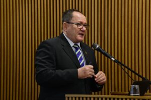 General Duizit Brito (Seprod) na plenária da ABIMDE na sede da Mac Jee, em São José dos Campos