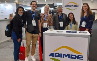 ISC: Autoridades e associadas prestigiam ABIMDE em primeiro dia de evento