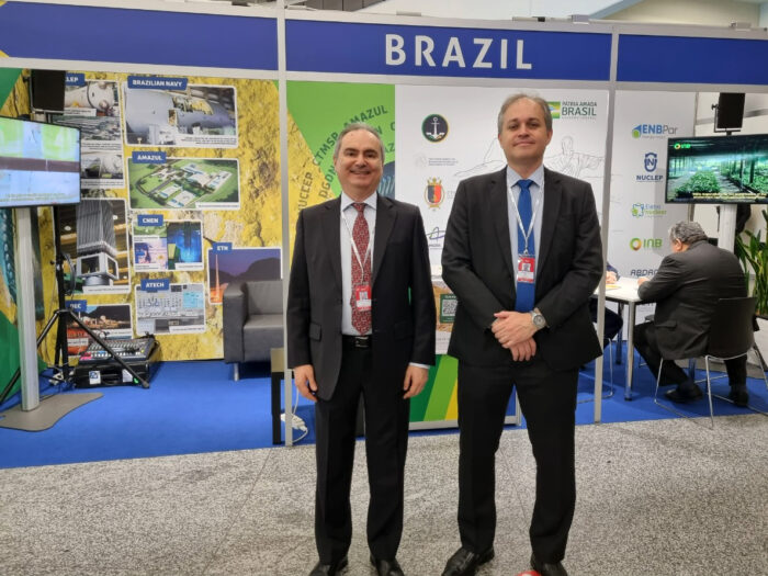 Giacomo Staniscia, Diretor de Negócios da Atech para Defesa e Segurança, e Marcos César, Gerente de Negócios, na 66ª Conferência Geral da Agência Internacional de Energia Atômica, em Viena