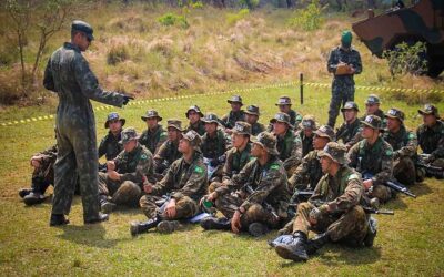 ESA: alunos concluem treinamento de instrução especial