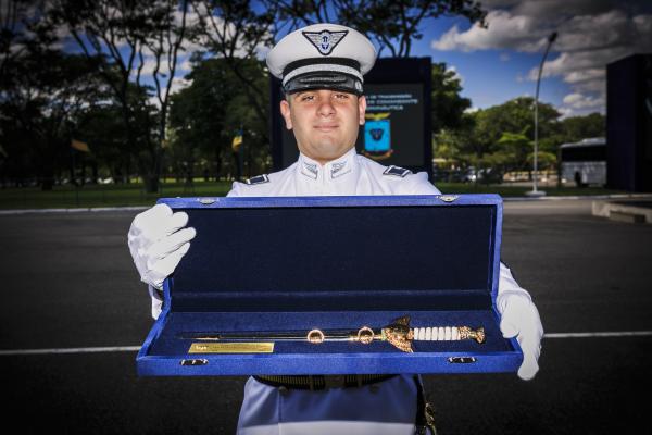 Brigadeiro Damasceno assume comando da Força Aérea Brasileira