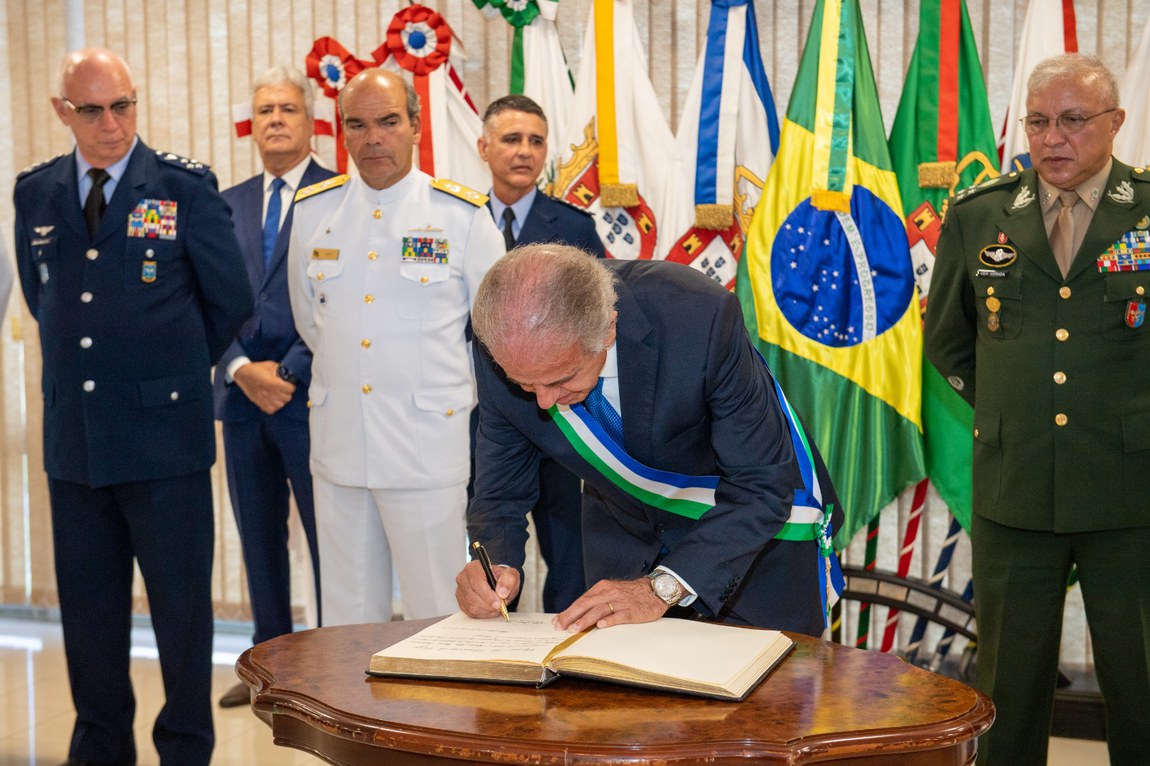 José Múcio Monteiro Filho assume o Ministério da Defesa