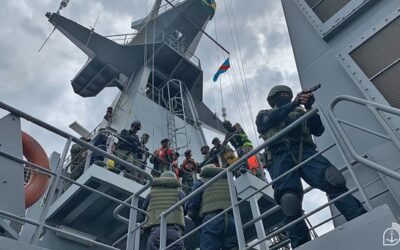 Guiné: Navio brasileiro participa de exercício internacional