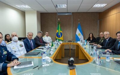 Ministros da Defesa do Brasil e Argentina realizam encontro