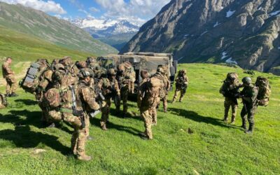 Militares do Batalhão de Montanha realizam curso e escalada em Alpes Italianos